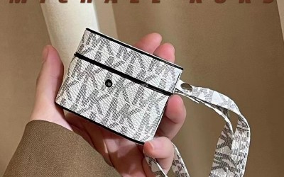 マイケルコース Airpods Pro2ケースブランドmk