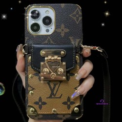 2024Louis Vuitton ルイヴィトンシーンを選ばず活躍する、実用的でおしゃれなiphoneケース、男性や女性、幅広い年代に人気の逸品