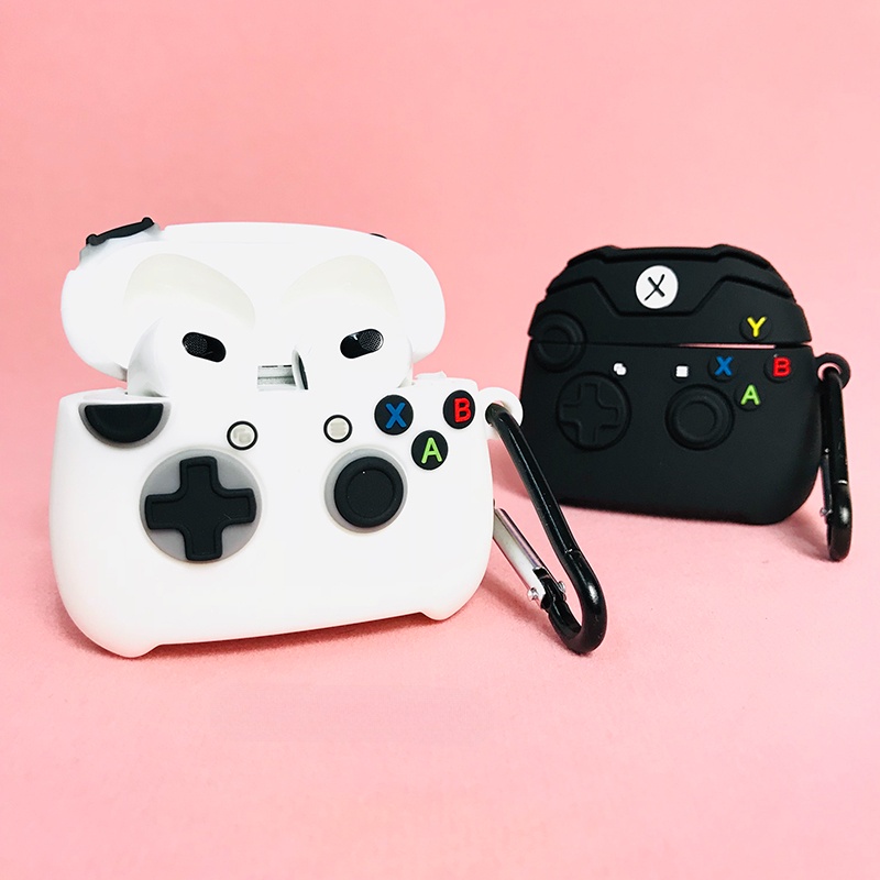 CHANEL AirPods Pro 