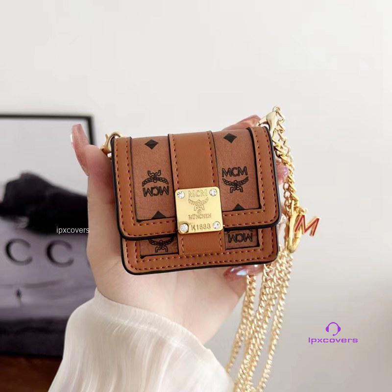 airpodsケース miumiu 
